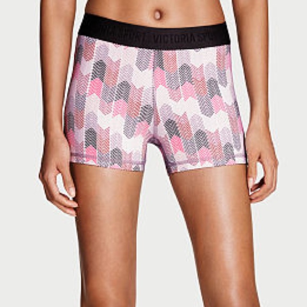 NWT The Player By Victoria sport Hot Short